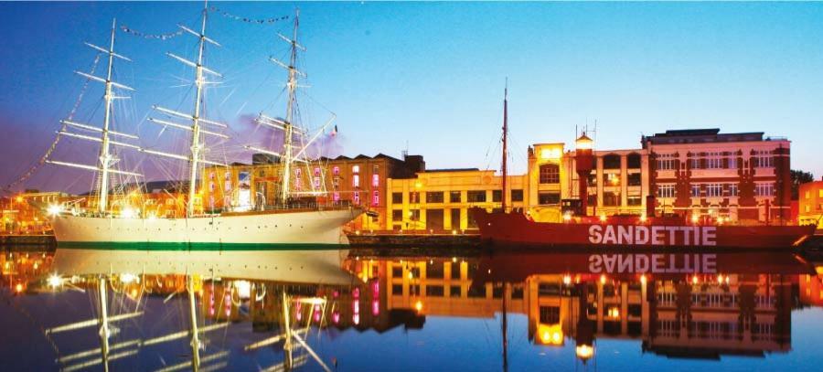 Ferienwohnung Les Pieces Du Puzzle Dunkirk Exterior foto